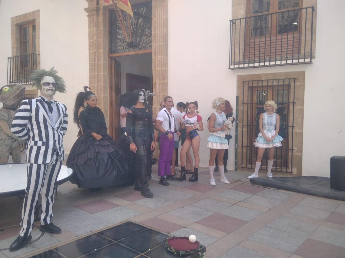 Ríe, sueña y tiembla de emoción con el Circo Encantado en Xàbia. Lo imposible sucede cada noche del 24 de julio al 17 de agosto 