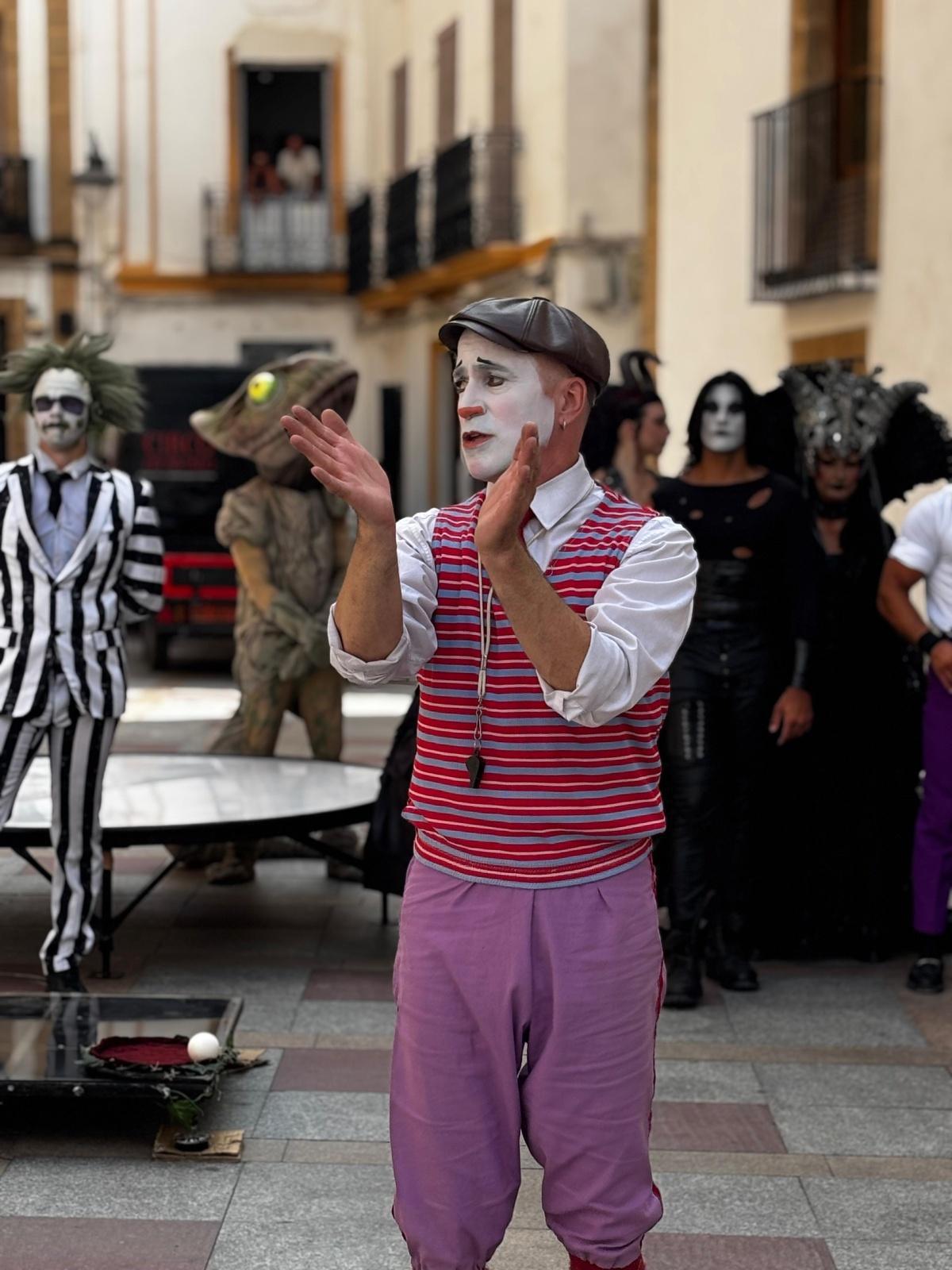 Ríe, sueña y tiembla de emoción con el Circo Encantado en Xàbia. Lo imposible sucede cada noche del 24 de julio al 17 de agosto 