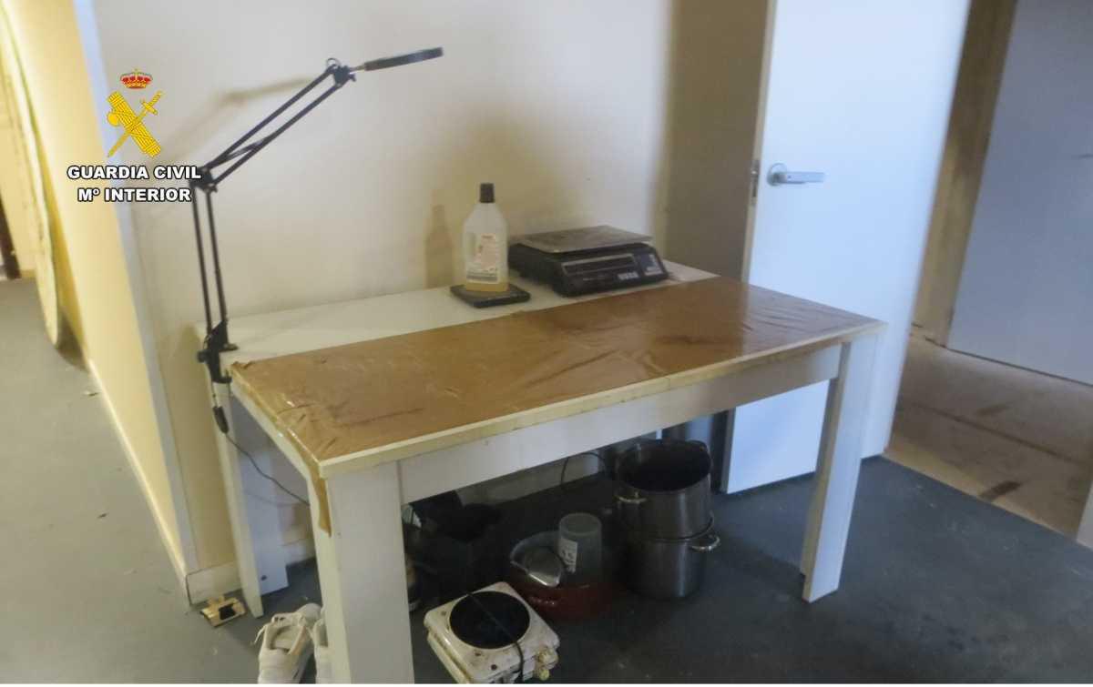 Desmantelada una organización anunciada como retiro espiritual en Pedreguer: ayahuasca, secreciones de sapo Kambó y cactus San Pedro Desmantelada una organización anunciada como retiro espiritual en Pedreguer: ayahuasca, secreciones de sapo Kambó y cactus San Pedro