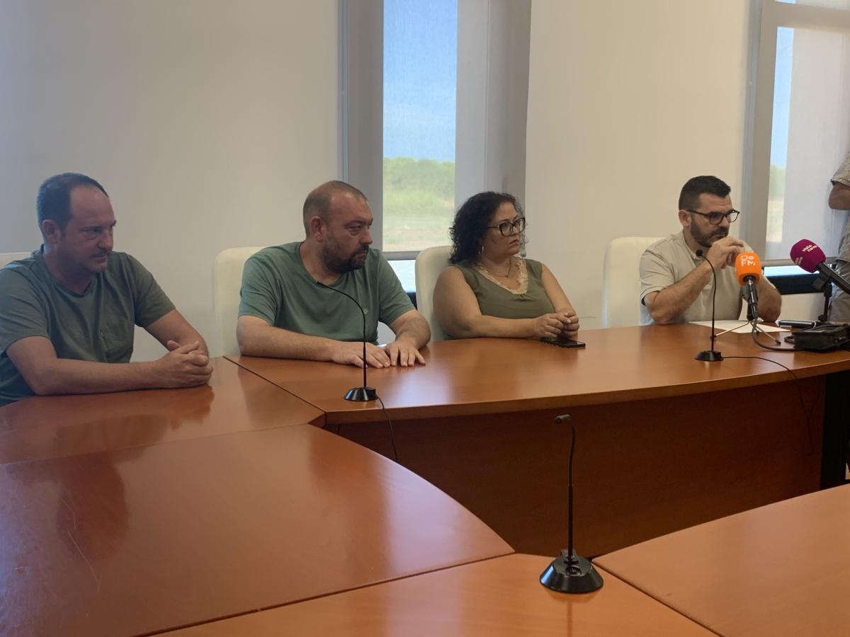 Nombrosos polítics socialistes han recolzat a l'alcalde d'Els Poblets en un plenari històric