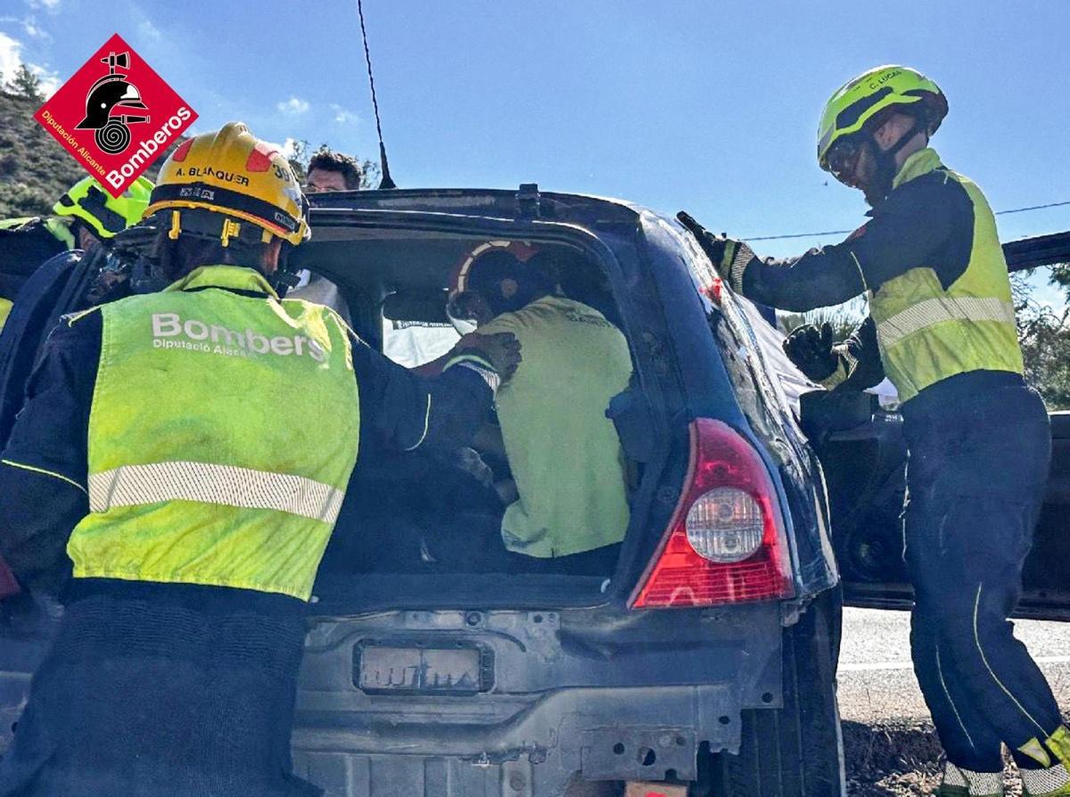 Choque frontal en la curva de Benimaquía de La Xara Choque frontal en la curva de Benimaquía de La Xara