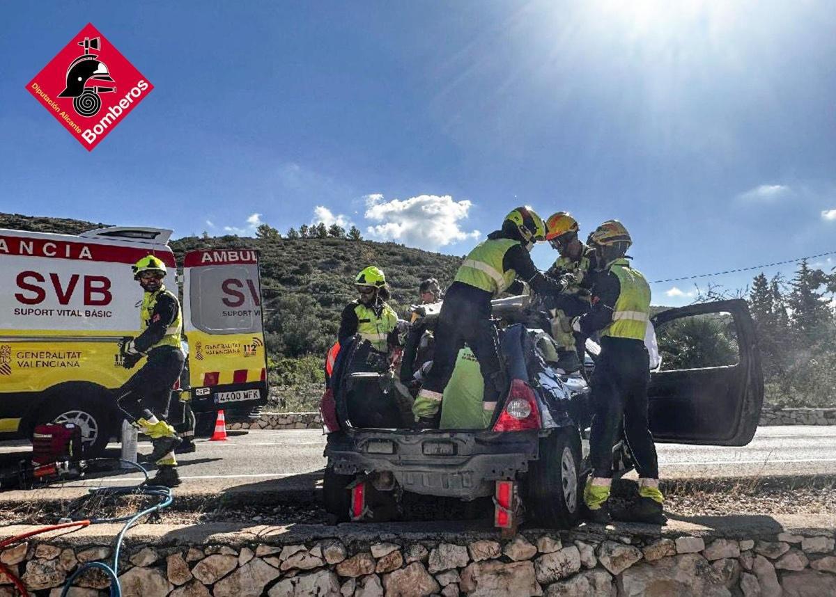Choque frontal en la curva de Benimaquía de La Xara Choque frontal en la curva de Benimaquía de La Xara