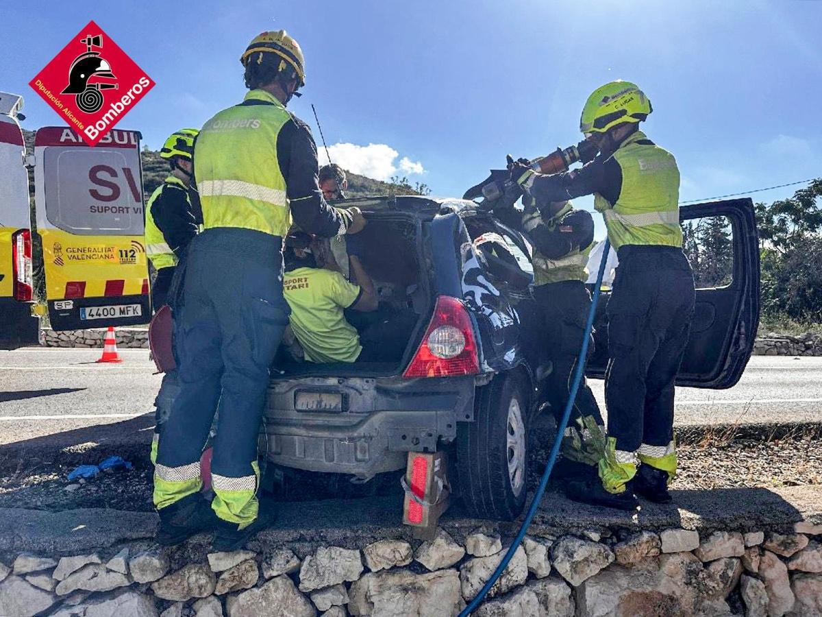 Choque frontal en la curva de Benimaquía de La Xara Choque frontal en la curva de Benimaquía de La Xara