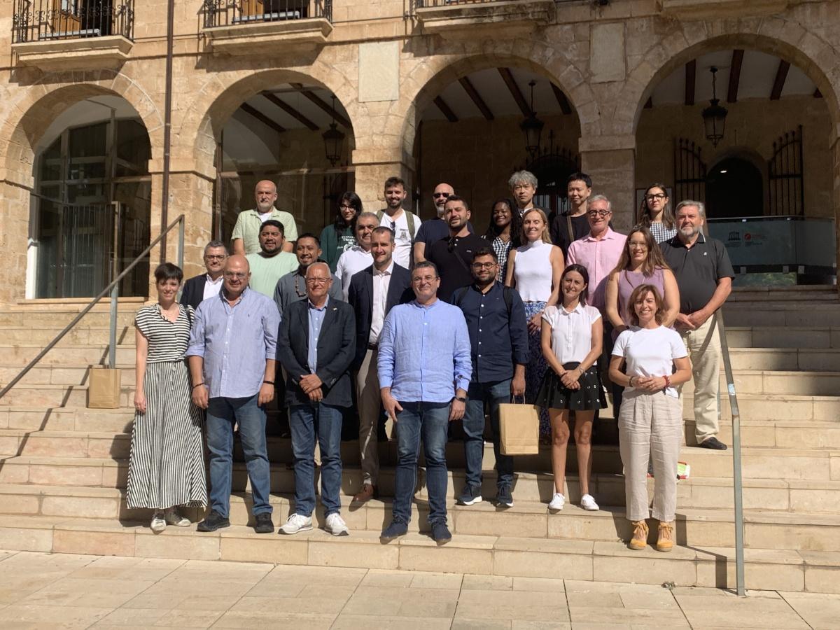 Las ciudades creativas del Dna llegan al Ayuntamiento de Dénia