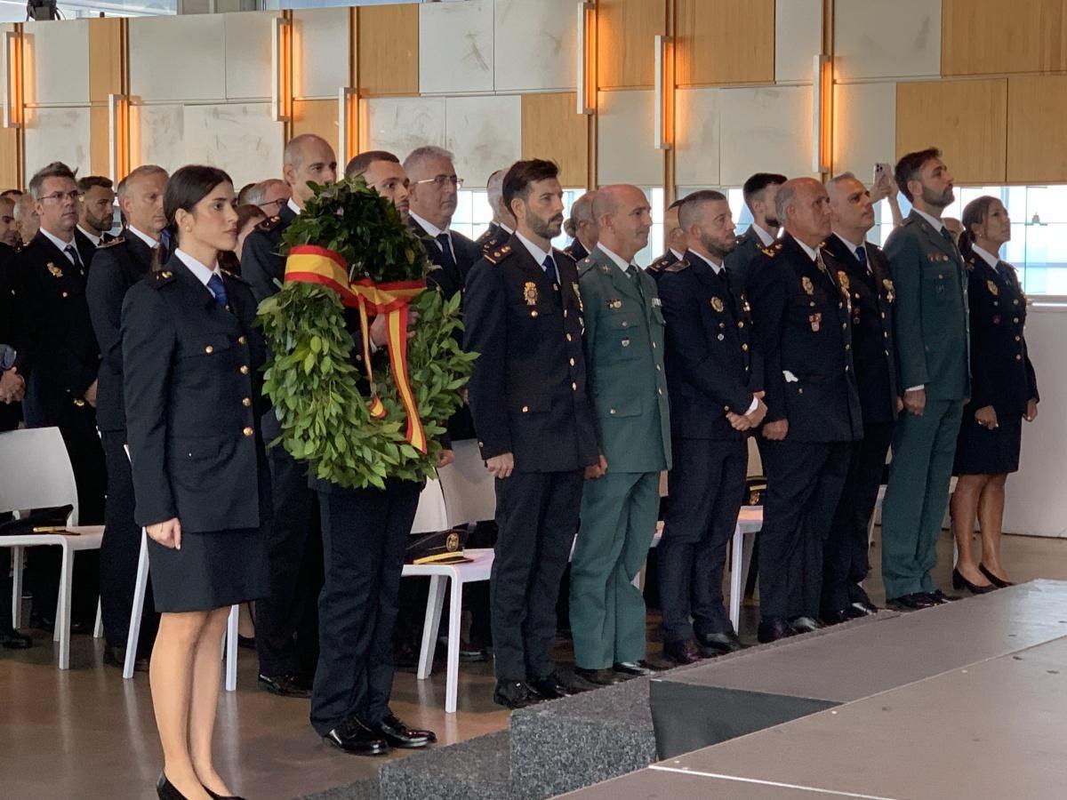 Los Santos Custodios nos recuerdan la labor de la Policía Nacional de Dénia en actos solidarios como el del pequeño Luca