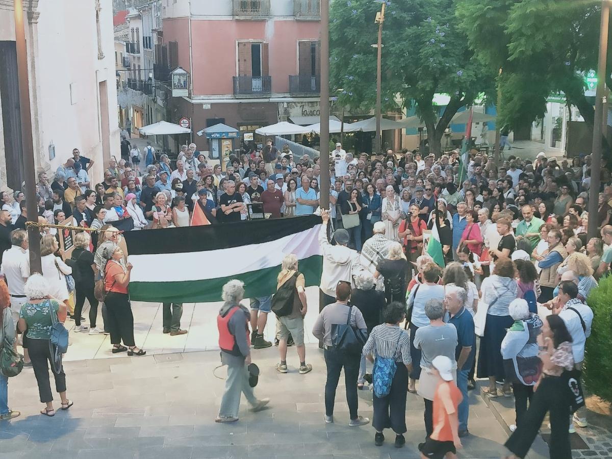 Concentración y solidaridad en Dénia por la Flotilla