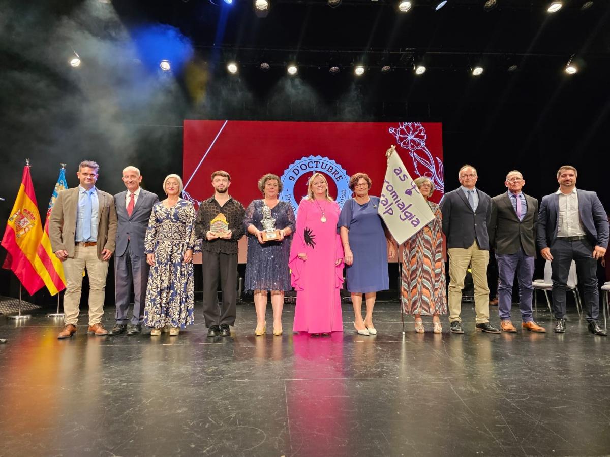 Calp celebra el 9 d’Octubre concedint el premi “Jaume Pastor i Fluixà-9 d’Octubre” a CREAMA Calp celebra el 9 d’Octubre concedint el premi “Jaume Pastor i Fluixà-9 d’Octubre” a CREAMA