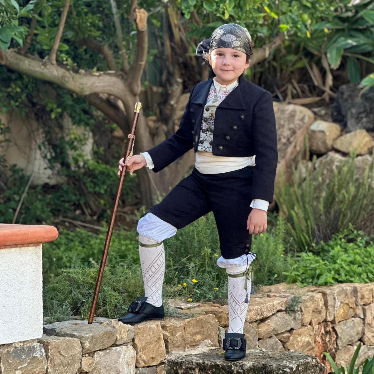 La Falla Baix la Mar de Dénia preparada per a l'Exaltació La Falla Baix la Mar de Dénia preparada per a l'Exaltació