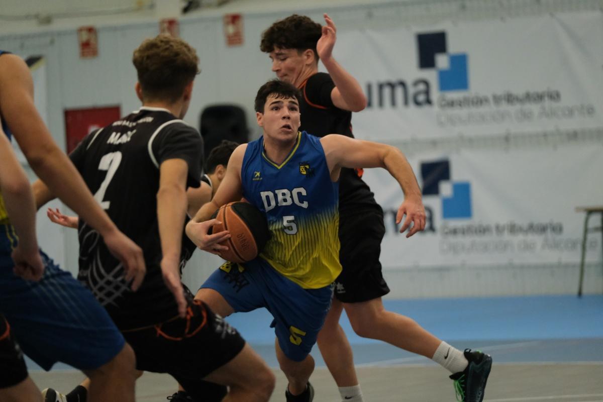 Buen arranque de liga de los equipos senior y junior de Dénia Bàsquet Buen arranque de liga de los equipos senior y junior de Dénia Bàsquet