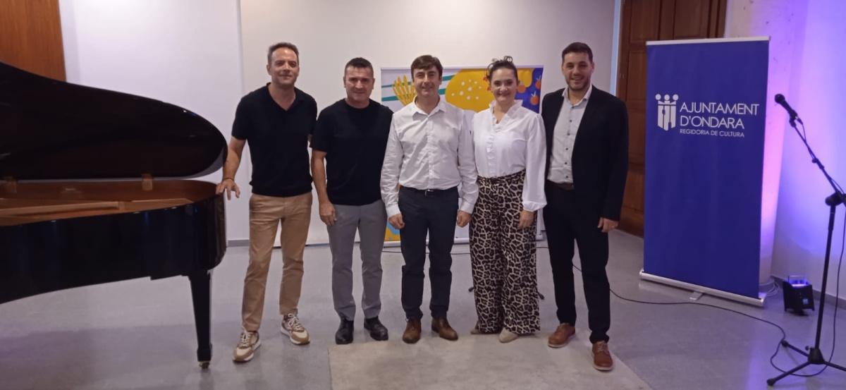 Juan Miguel Calabuig “Tatxa” és Premi del Públic del Certamen de Composició per a Dolçaina i Piano Vila Ondara Juan Miguel Calabuig “Tatxa” és Premi del Públic del Certamen de Composició per a Dolçaina i Piano Vila Ondara