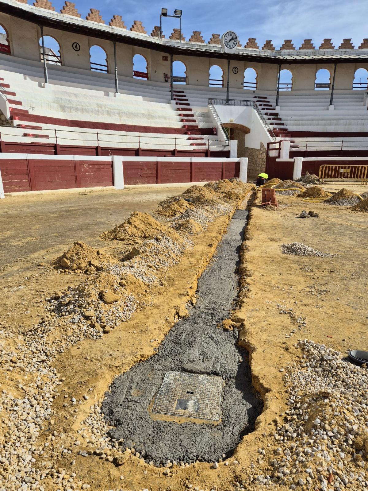 Ondara mejora el drenaje de la Plaça de Bous para evitar acumulaciones de agua Ondara mejora el drenaje de la Plaça de Bous para evitar acumulaciones de agua