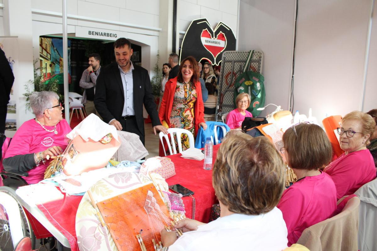 Nombroses personalitats donen la benvinguda a la Fira de Fires d'Ondara Nombroses personalitats donen la benvinguda a la Fira de Fires d'Ondara