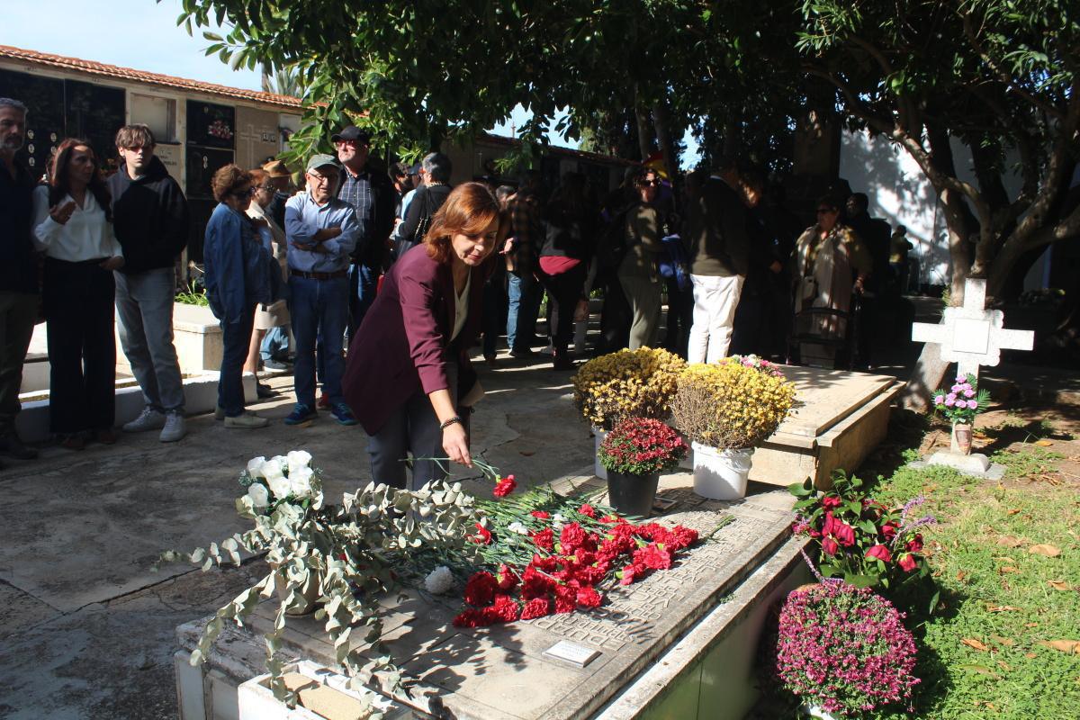 Homenaje a los 49 republicanos de la Marina Alta fusilados en 1939 en Dénia Homenaje a los 49 republicanos de la Marina Alta fusilados en 1939 en Dénia
