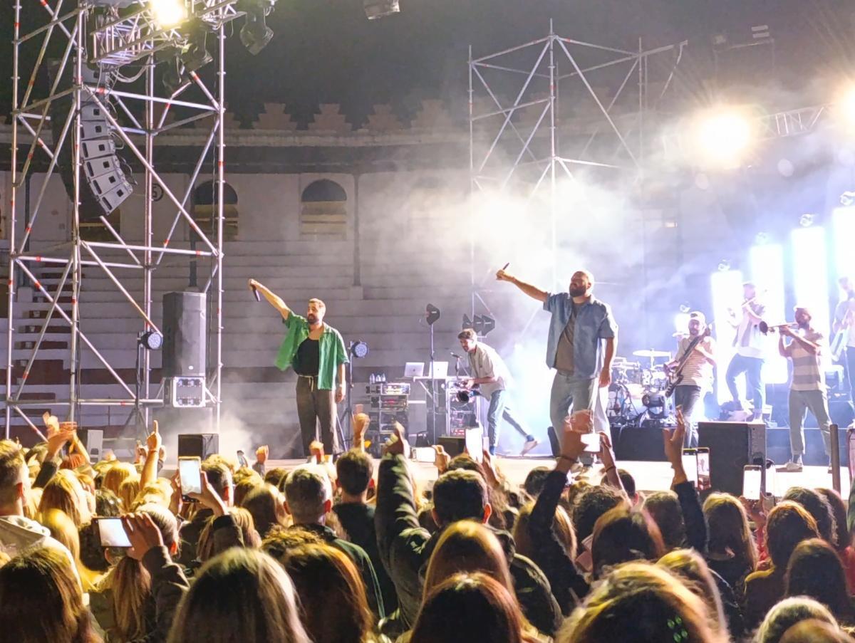 Ramonets, Abril, La Fúmiga i un públic d'Ondara entregat Ramonets, Abril, La Fúmiga i un públic d'Ondara entregat