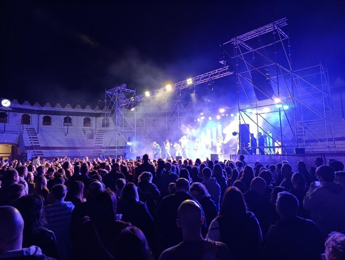 Ramonets, Abril, La Fúmiga i un públic d'Ondara entregat