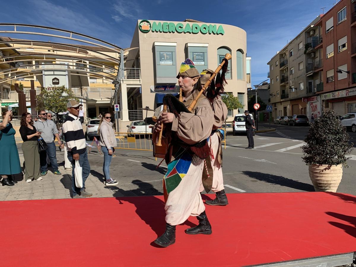 Els carrers d'Ondara plens de goig amb la Fira de Fires Els carrers d'Ondara plens de goig amb la Fira de Fires