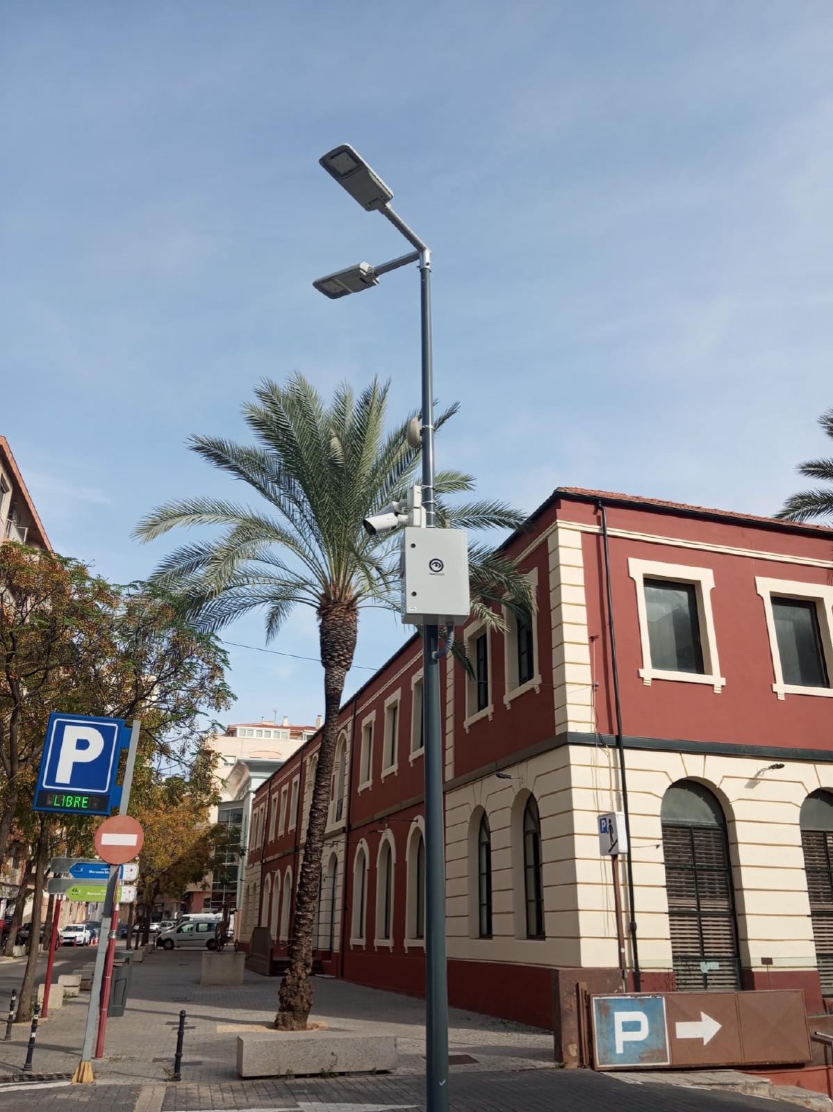 Dénia instala cámaras para mejorar la seguridad en el espacio público Dénia instala cámaras para mejorar la seguridad en el espacio público