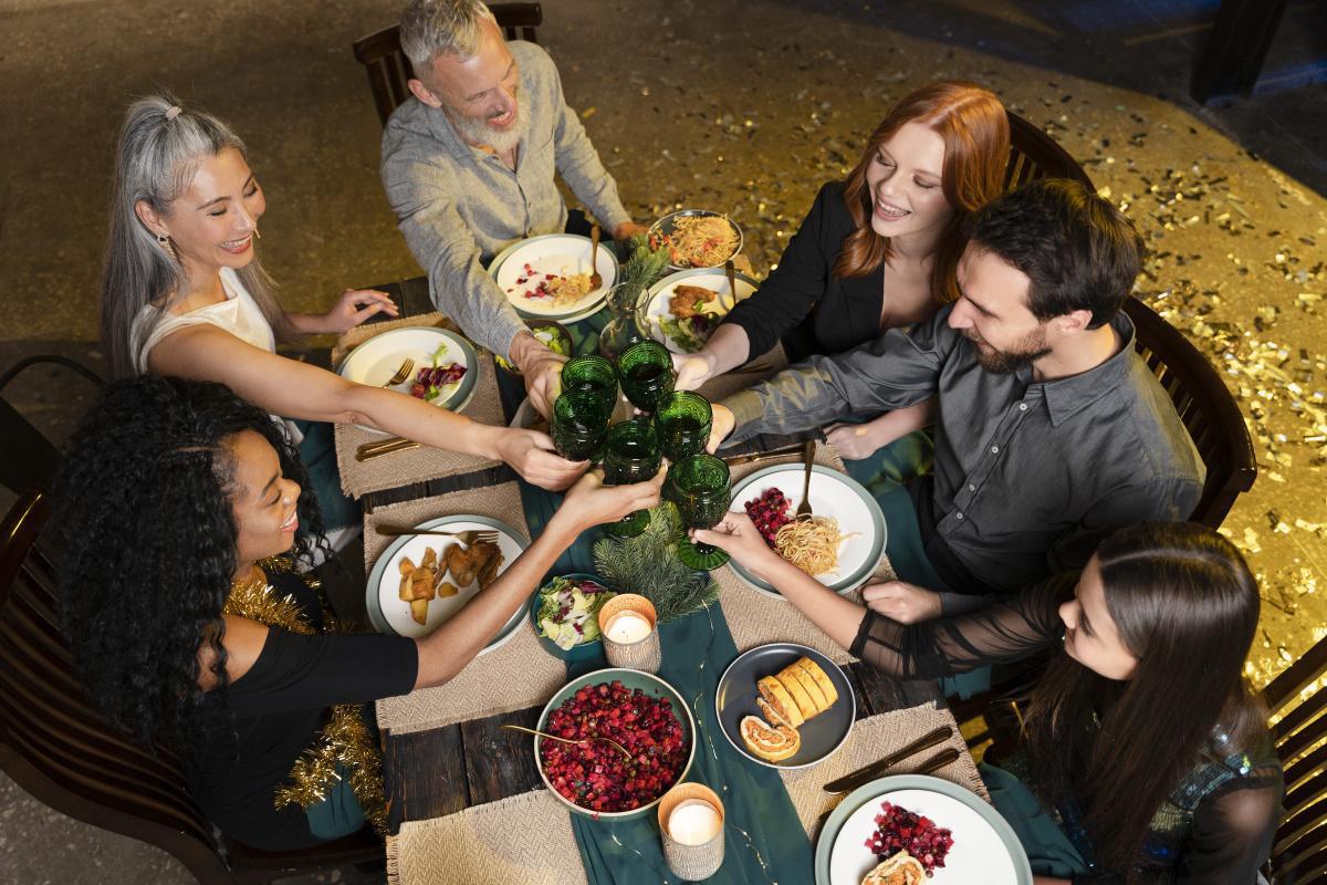 Los restaurantes ultiman preparativos por el regreso de las cenas y comidas de empresa de Navidad
