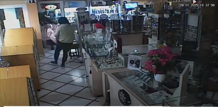 La angustia tras el atraco: la joyera de Xàbia vive una pesadilla constante La angustia tras el atraco: la joyera de Xàbia vive una pesadilla constante