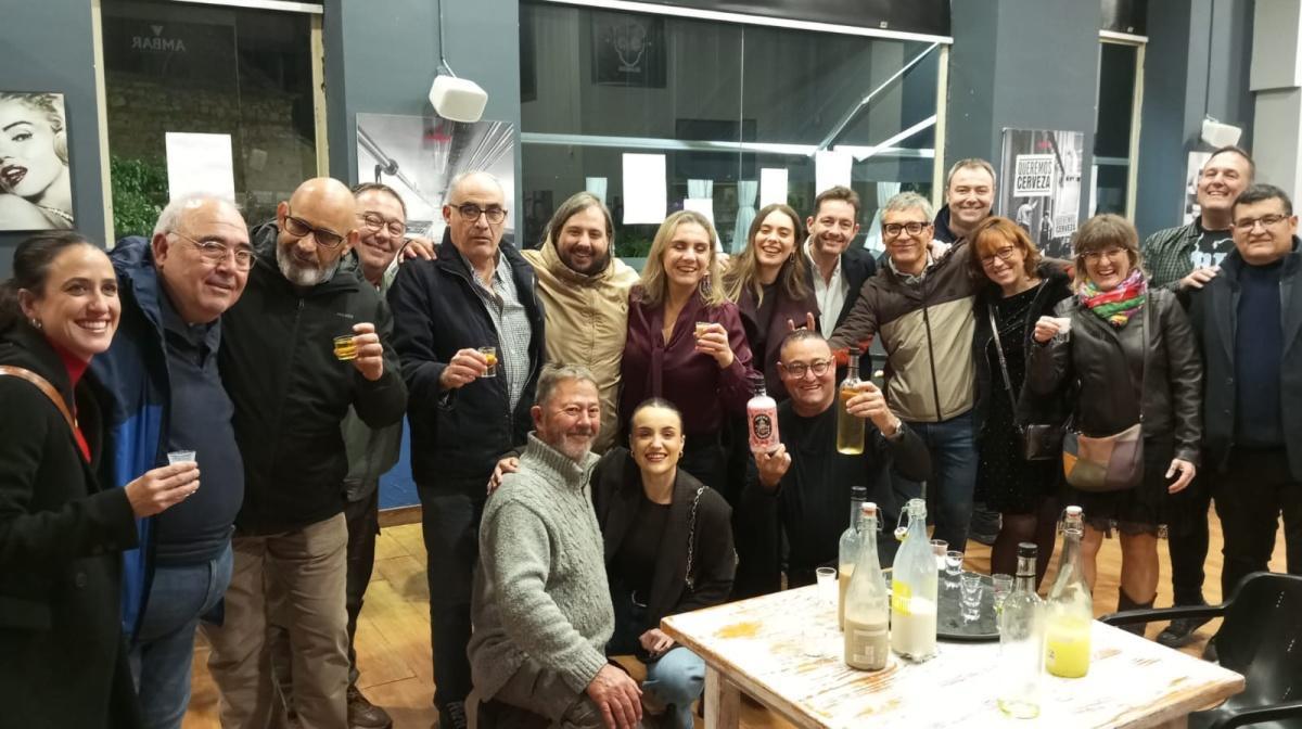 La prensa de la Marina Alta renueva cargos con el fotógrafo Tino Calvo y la locutora Míriam Pagán