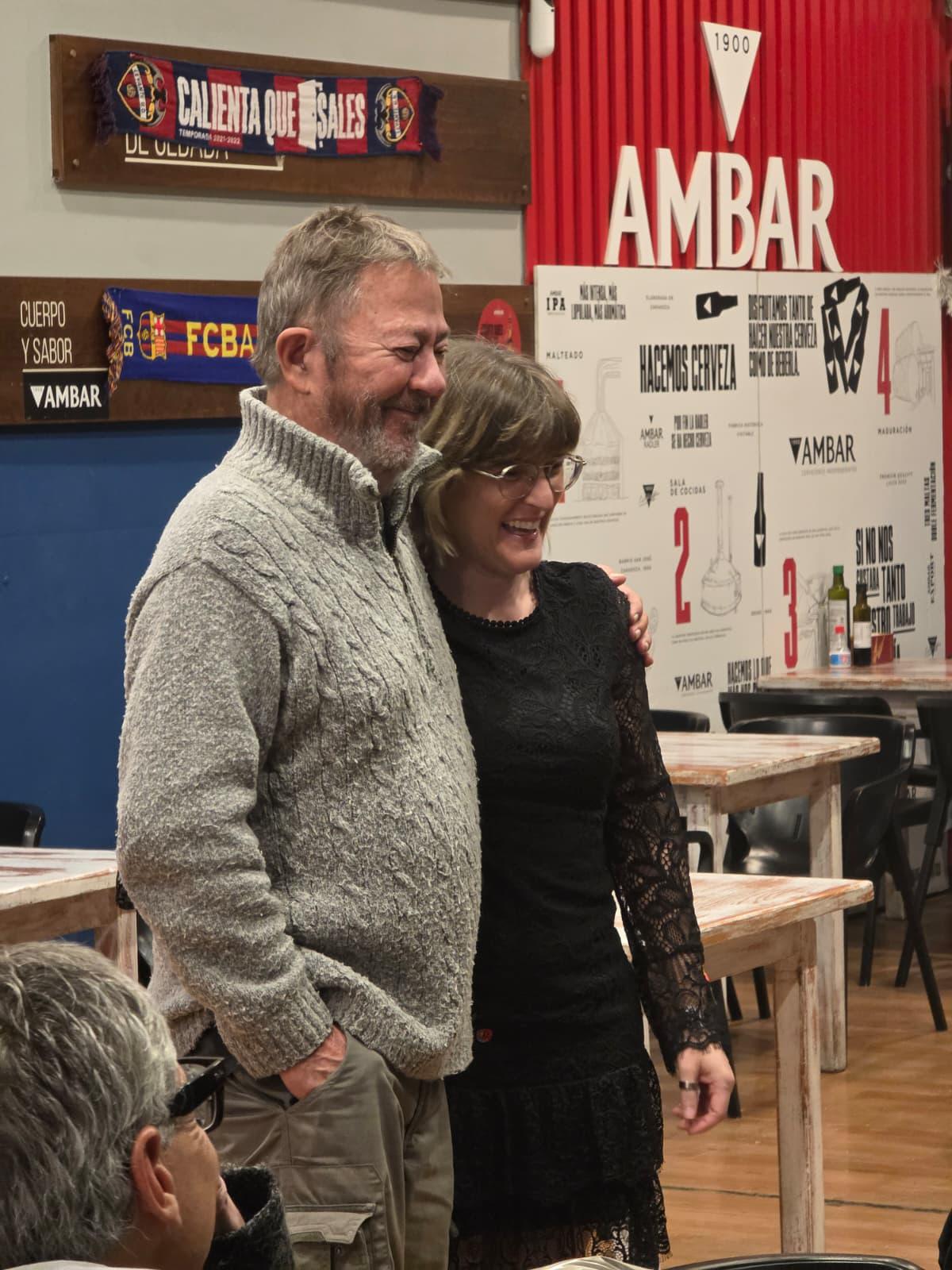 La prensa de la Marina Alta renueva cargos con el fotógrafo Tino Calvo y la locutora Míriam Pagán La prensa de la Marina Alta renueva cargos con el fotógrafo Tino Calvo y la locutora Míriam Pagán