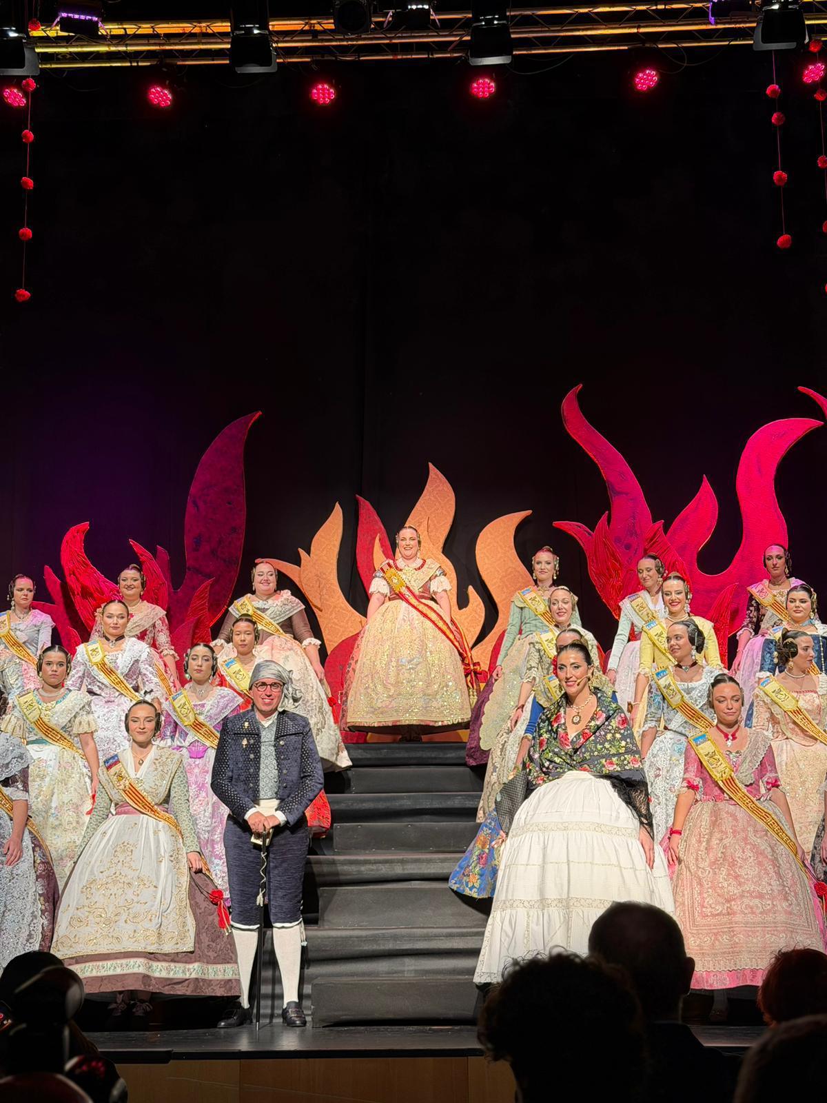 Baix la Mar viu la seua nit amb Neus Moncho