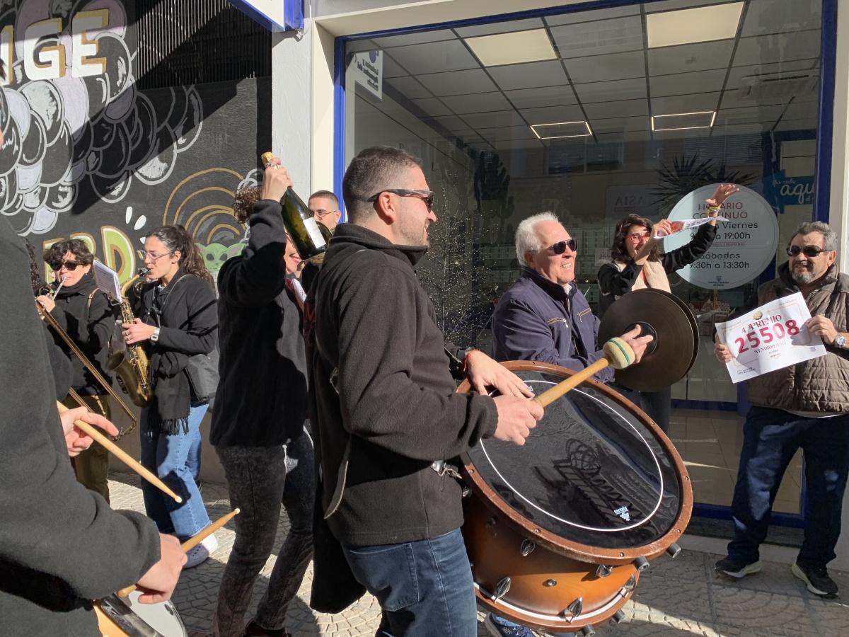 El 4º premio de la Lotería de Navidad reparte suerte en Moraira y Pedreguer El 4º premio de la Lotería de Navidad reparte suerte en Moraira y Pedreguer