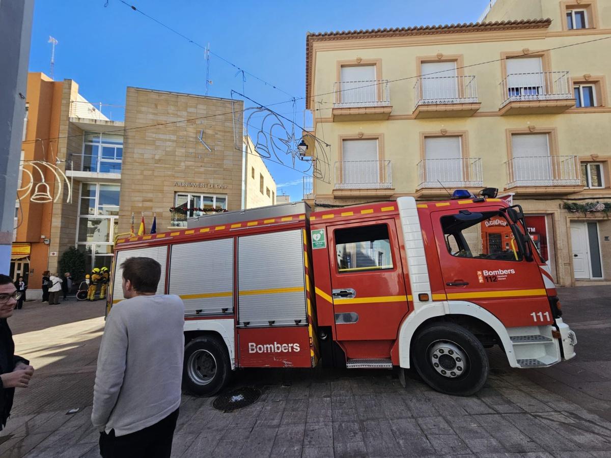Desalojan el Ayuntamiento de Calp por un conato de incendio Desalojan el Ayuntamiento de Calp por un conato de incendio