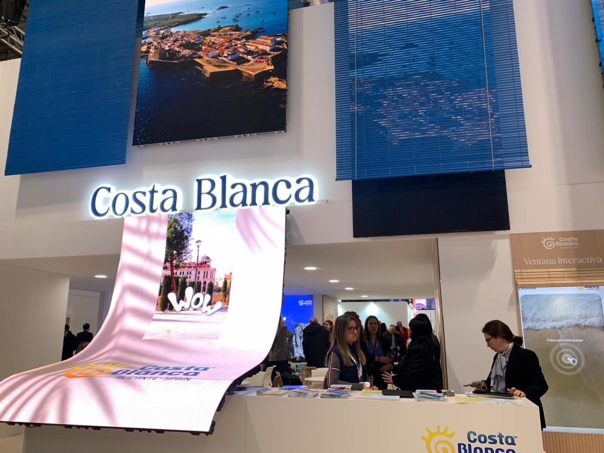 La Comunitat Valenciana brilla en FITUR arropada por sus autoridades