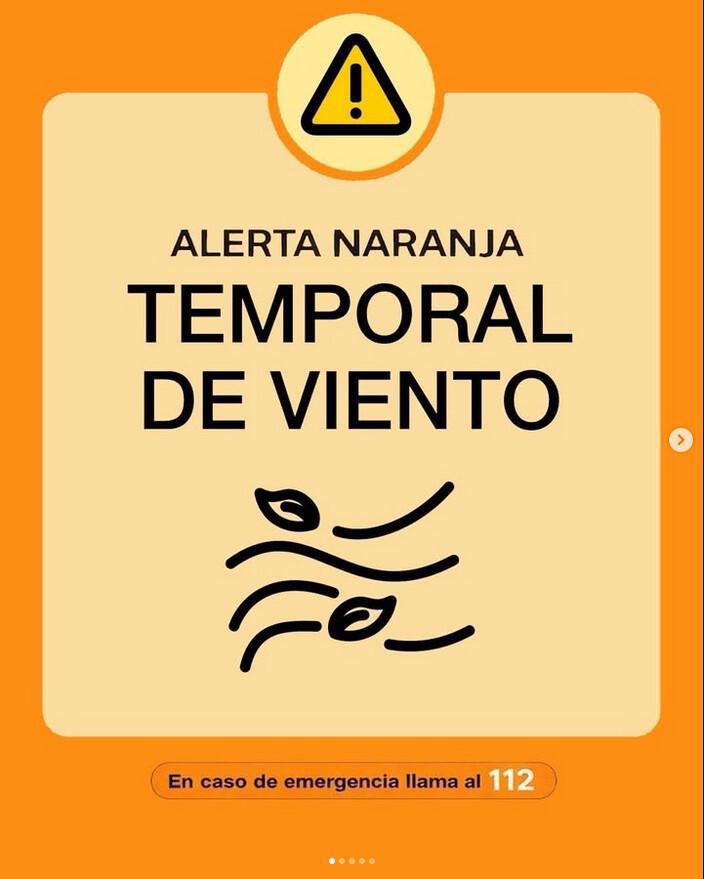 El viento de 90 km/h registra numerosos accidentes en la Marina Alta en plena alerta naranja El viento de 90 km/h registra numerosos accidentes en la Marina Alta en plena alerta naranja