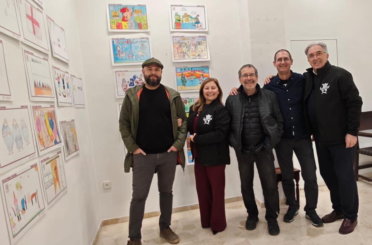 Inaugurada la exposición del Concurso de Dibujo de Mig Any de Moros y Cristianos de Dénia