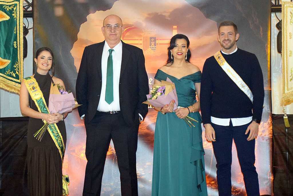 El Mig Any de Moros y Cristianos de Xàbia llena de color sus calles El Mig Any de Moros y Cristianos de Xàbia llena de color sus calles