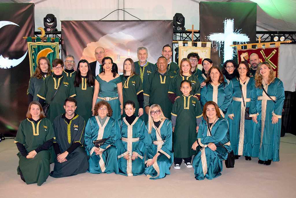 El Mig Any de Moros y Cristianos de Xàbia llena de color sus calles El Mig Any de Moros y Cristianos de Xàbia llena de color sus calles