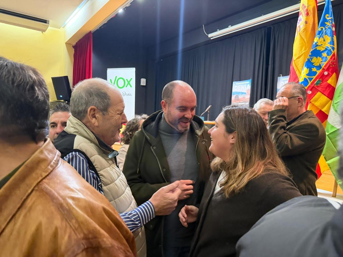 VOX Marina Alta reúne a simpatizantes y afiliados en un acto celebrado en Dénia VOX Marina Alta reúne a simpatizantes y afiliados en un acto celebrado en Dénia