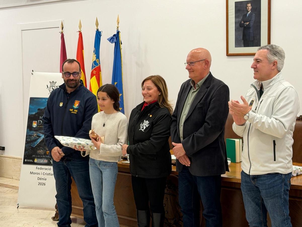 Los Moros y Cristianos de Dénia entregan los premios del Concurso de Pintura