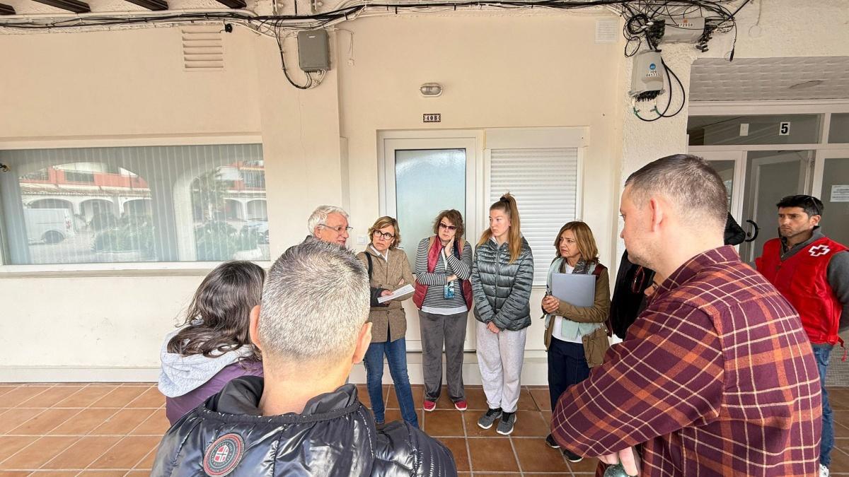 Los vecinos de Jávea Park vuelven a sus casas después de cuatro días del incendio Los vecinos de Jávea Park vuelven a sus casas después de cuatro días del incendio