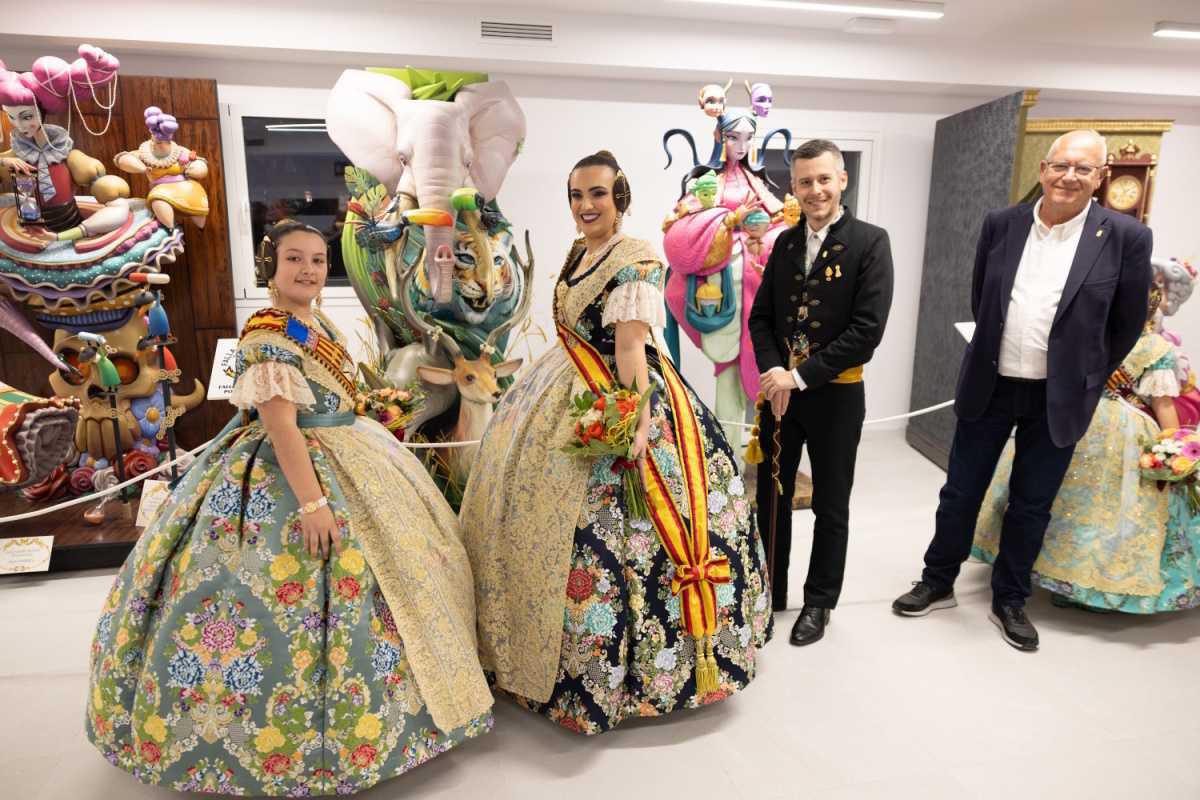 Creatividad y sátira inauguran la Exposición del Ninot en Dénia