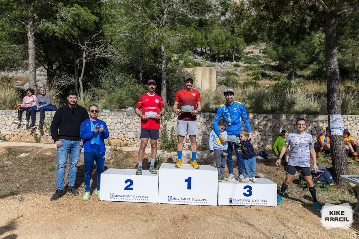 Ondara celebra amb èxit la XVI edició del Gegant de Pedra a la Serra de Segària Ondara celebra amb èxit la XVI edició del Gegant de Pedra a la Serra de Segària