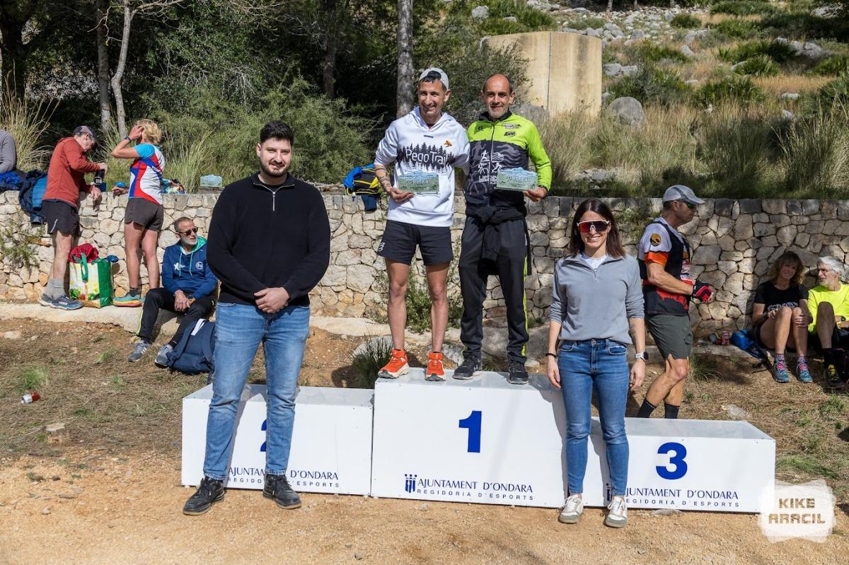 Ondara celebra amb èxit la XVI edició del Gegant de Pedra a la Serra de Segària Ondara celebra amb èxit la XVI edició del Gegant de Pedra a la Serra de Segària