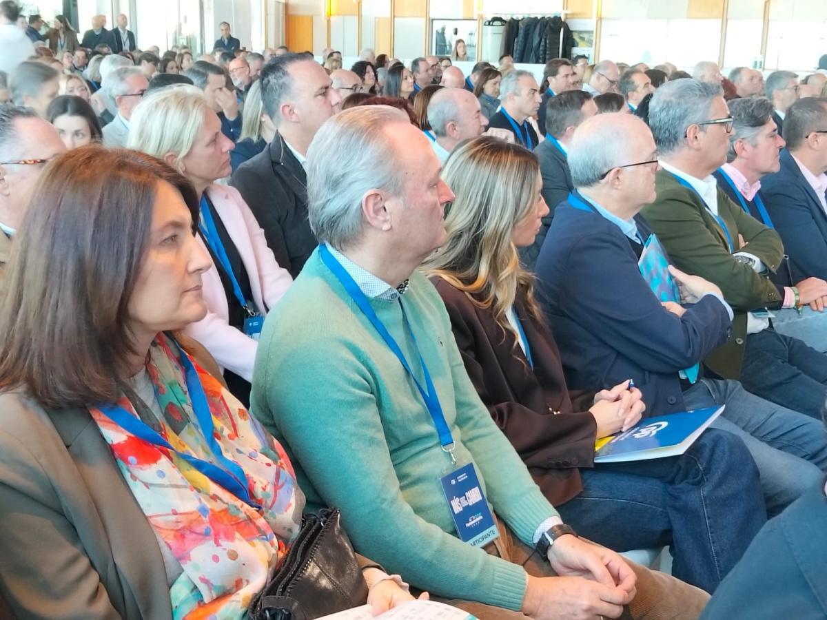 Pérez Llorca en Dénia: "Somos el partido que piensa en las personas y no mantenerse en el poder para estar bien como hace el PSOE" Pérez Llorca en Dénia: "Somos el partido que piensa en las personas y no mantenerse en el poder para estar bien como hace el PSOE"