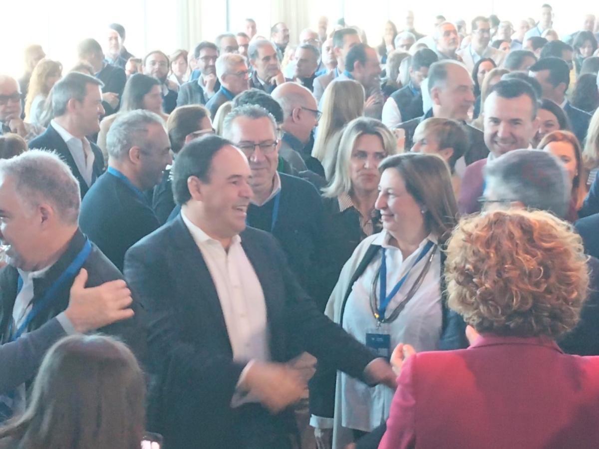 Pérez Llorca en Dénia: "Somos el partido que piensa en las personas y no mantenerse en el poder para estar bien como hace el PSOE" Pérez Llorca en Dénia: "Somos el partido que piensa en las personas y no mantenerse en el poder para estar bien como hace el PSOE"