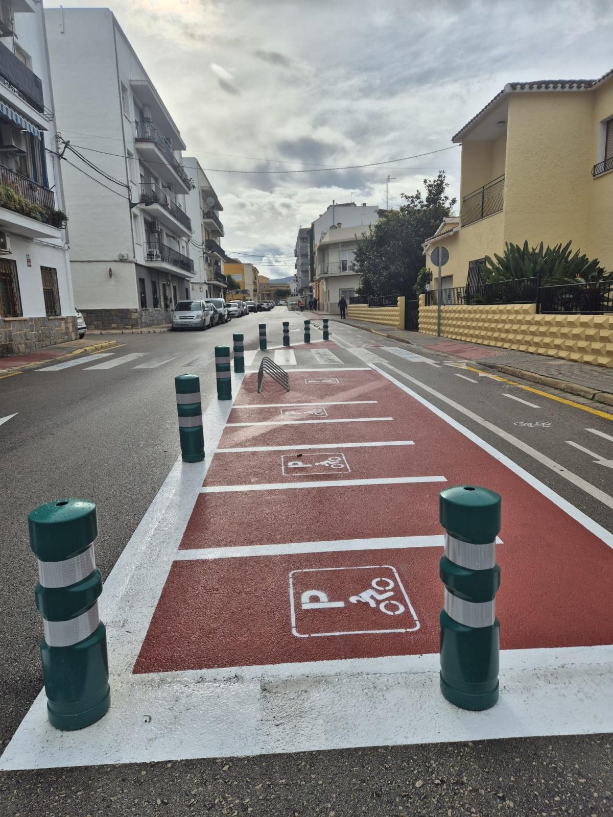 Ondara renova el parc de Caixa d’Estalvis i anuncia un nou espai infantil en Tossals Ondara renova el parc de Caixa d’Estalvis i anuncia un nou espai infantil en Tossals