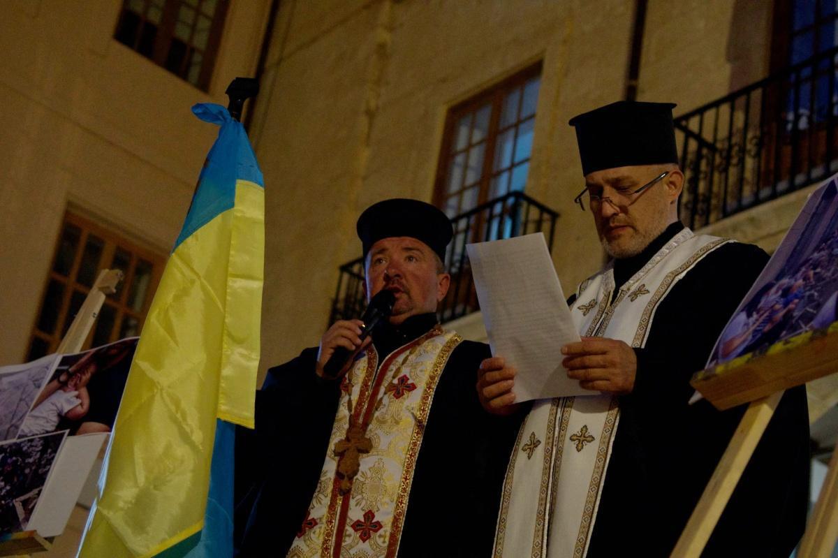 Marcha en Dénia por el futuro de los niños en Ucrania en el cuarto aniversario de la invasión rusa Marcha en Dénia por el futuro de los niños en Ucrania en el cuarto aniversario de la invasión rusa
