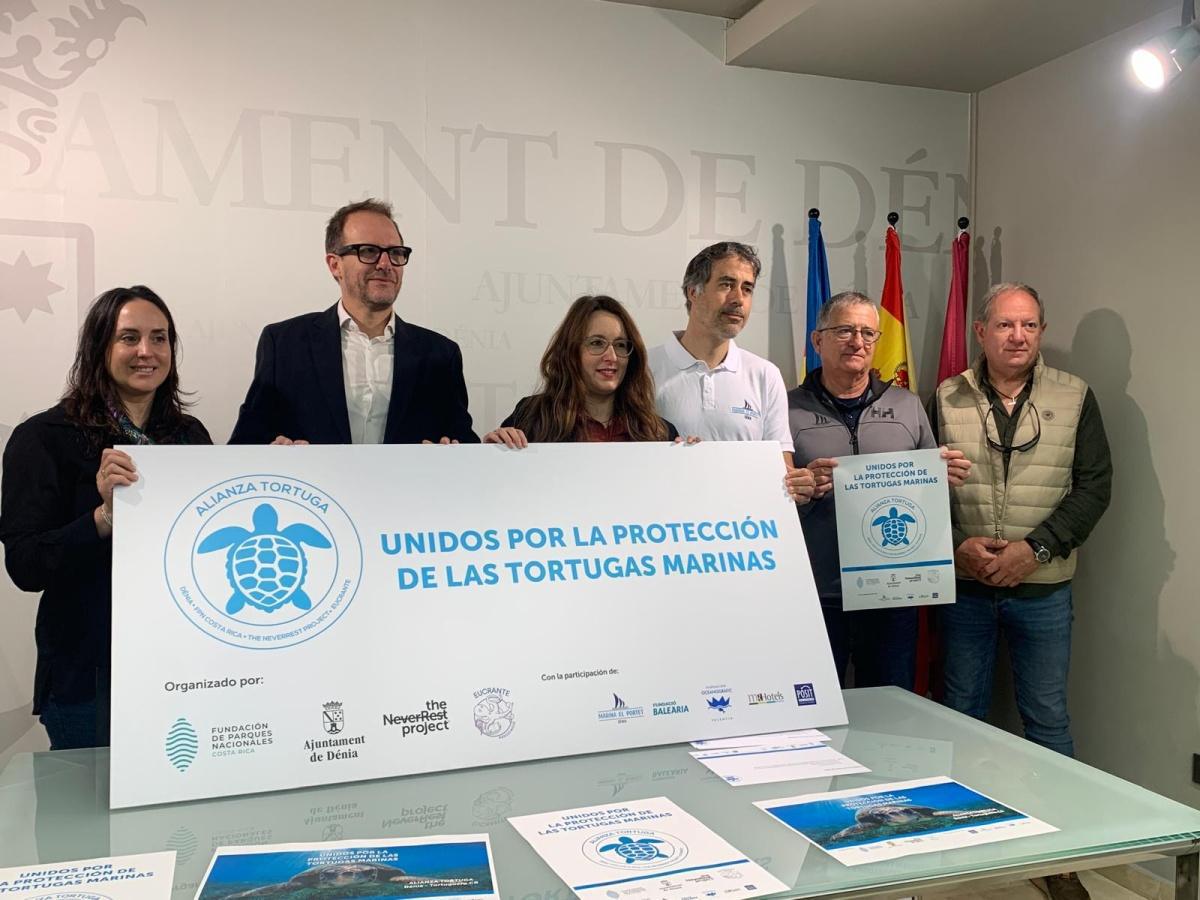 Dénia y Costa Rica firman alianzas para compartir conocimiento sobre las tortugas marinas Dénia y Costa Rica firman alianzas para compartir conocimiento sobre las tortugas marinas