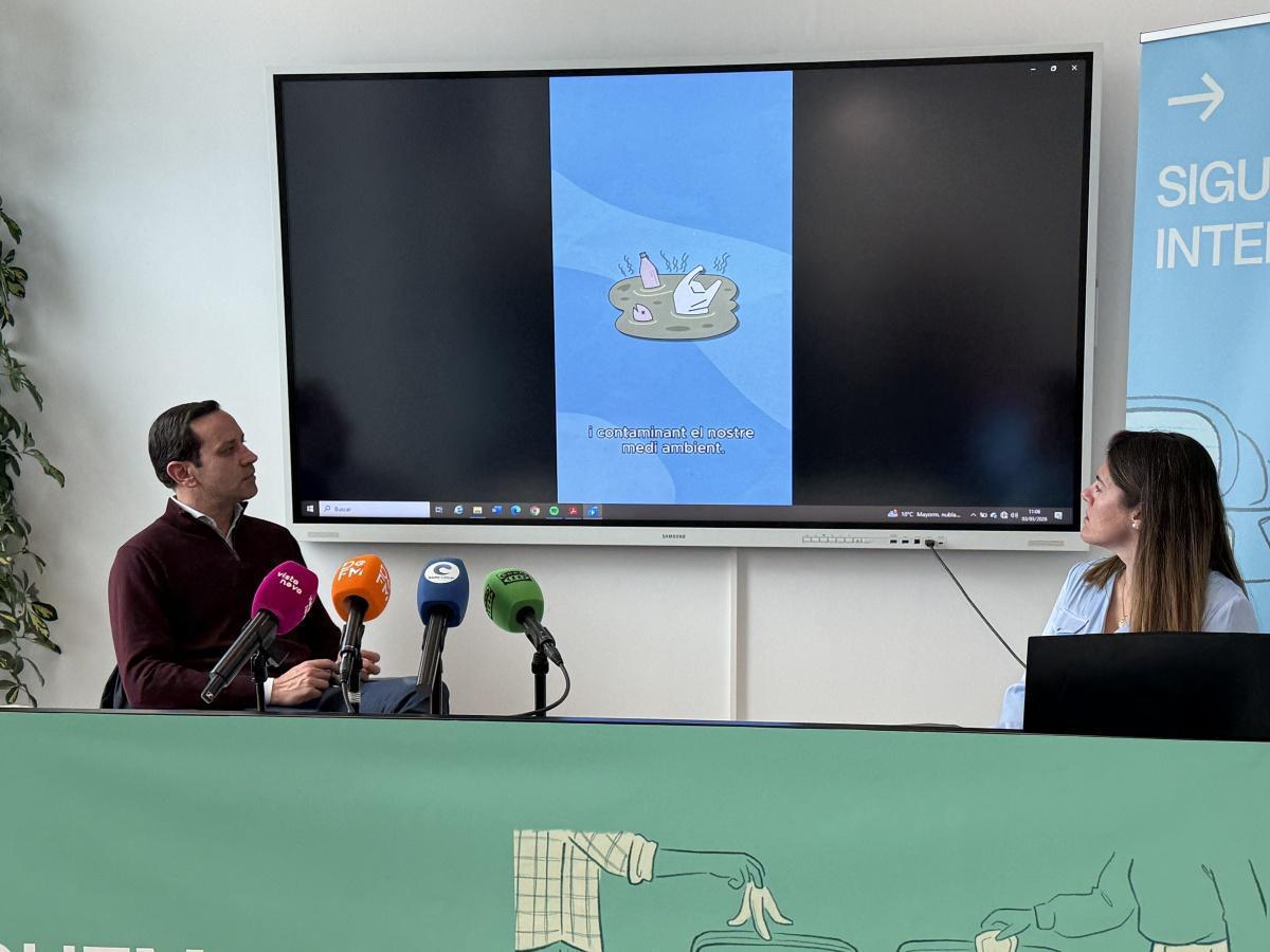 Benissa se prepara para reciclar y ahorrar en la tasa de basura con los nuevos contenedores inteligentes