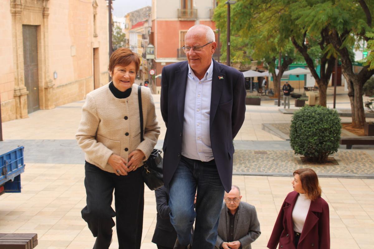 La Universitat de València y el Ayuntamiento de Dénia firman un convenio para dar luz verde a una sede universitaria