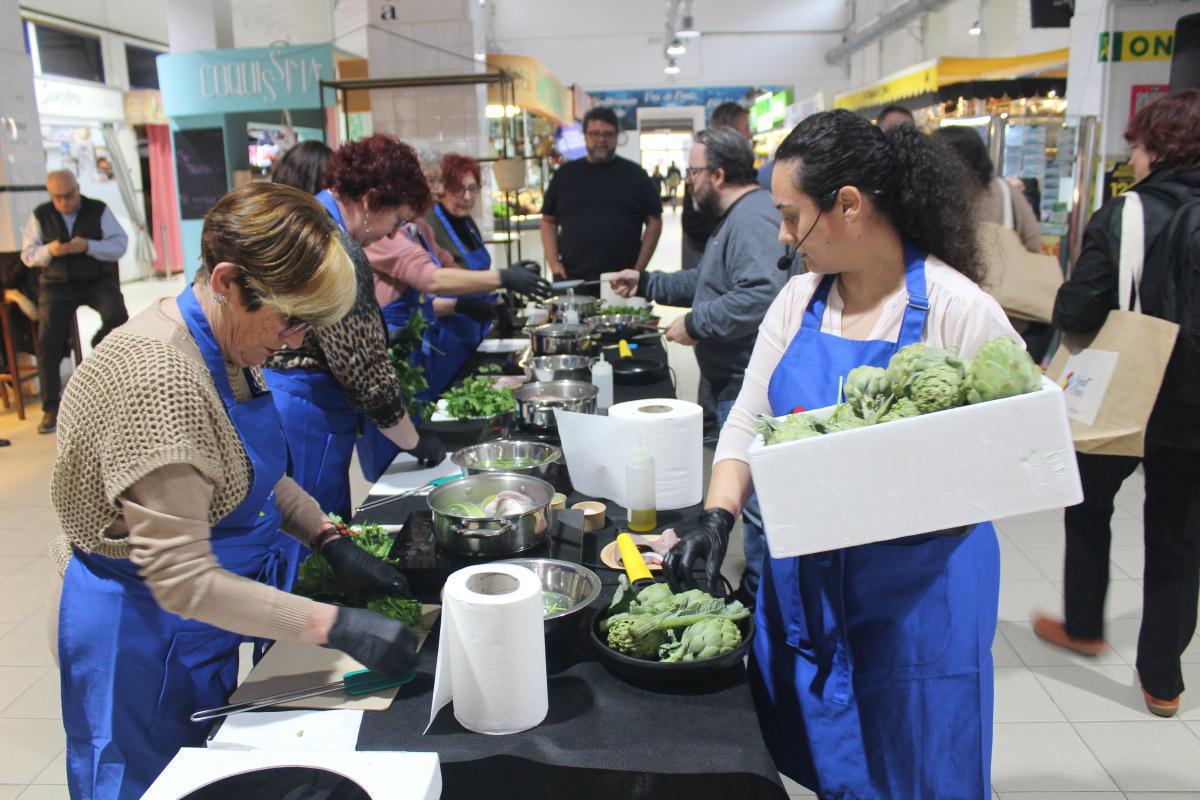 El Mercat Municipal de Dénia celebra el Día de la Mujer con showcookings protagonizados por mujeres El Mercat Municipal de Dénia celebra el Día de la Mujer con showcookings protagonizados por mujeres