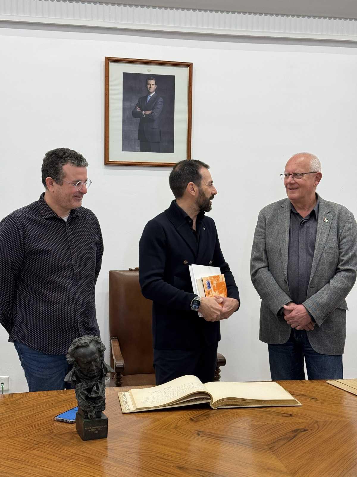 El director Carlo D'Ursi reivindica el valor del cine y su vínculo con la Marina Alta tras ganar el Goya El director Carlo D'Ursi reivindica el valor del cine y su vínculo con la Marina Alta tras ganar el Goya