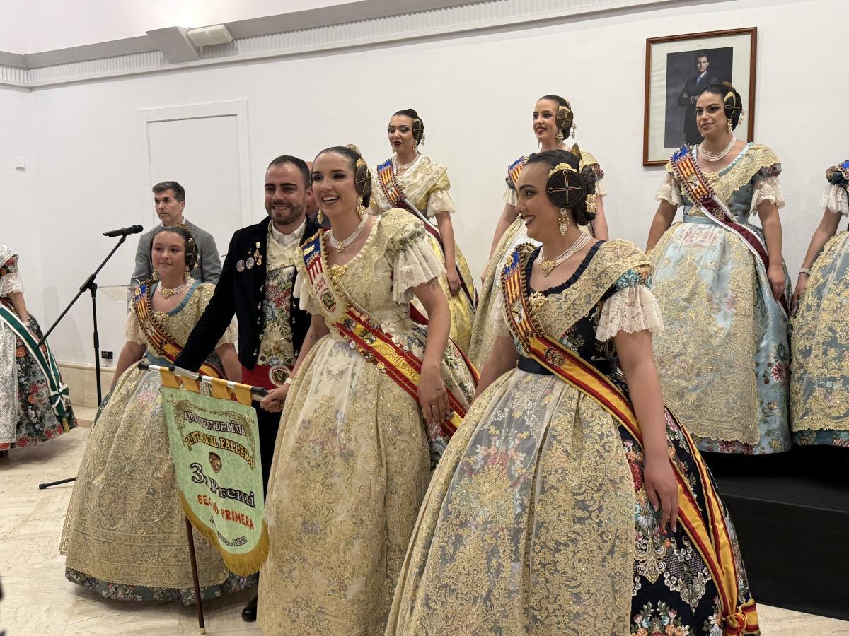 Centro y Port Rotes se llevan el oro fallero de Dénia