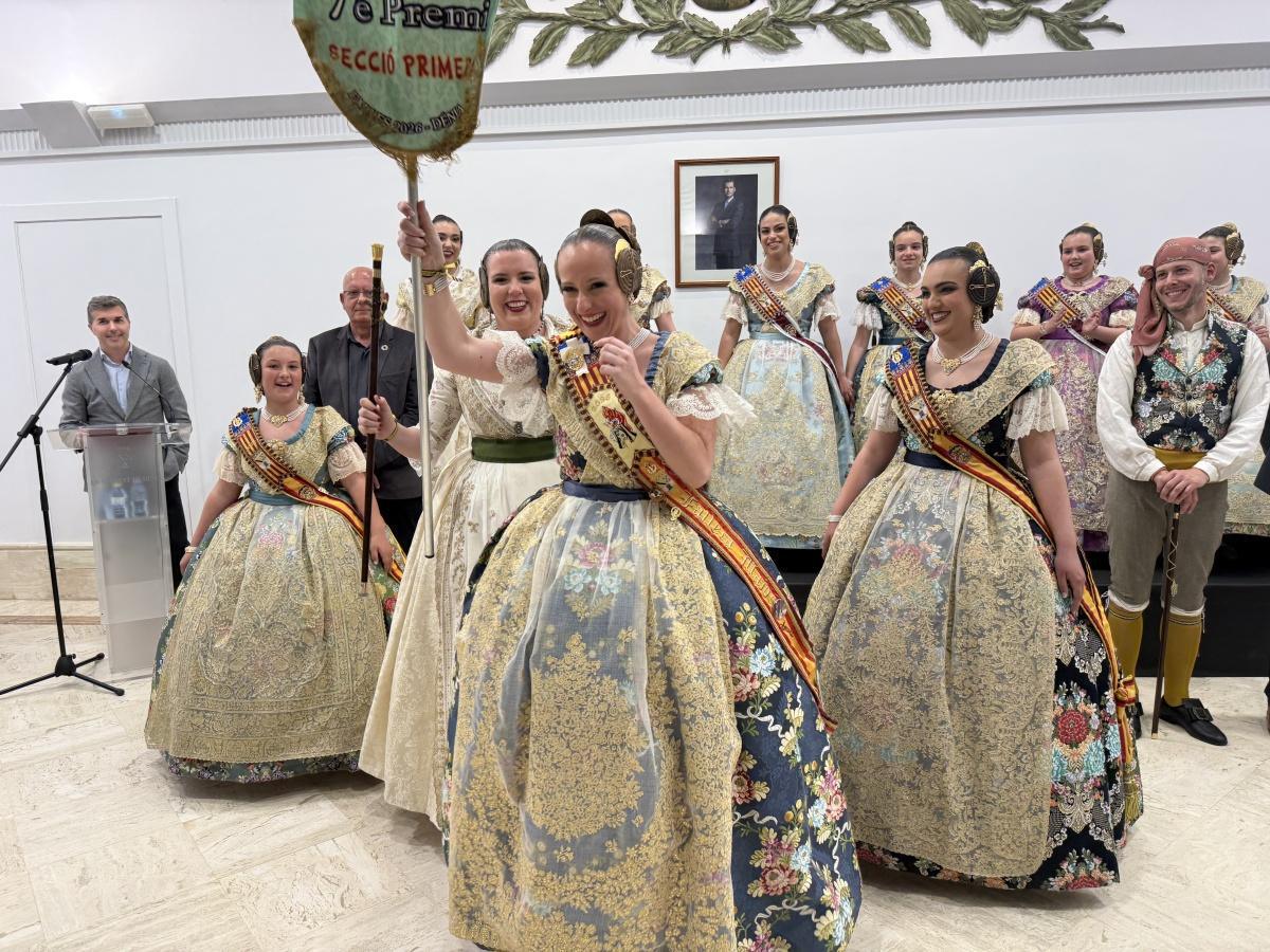 Centro y Port Rotes se llevan el oro fallero de Dénia Centro y Port Rotes se llevan el oro fallero de Dénia